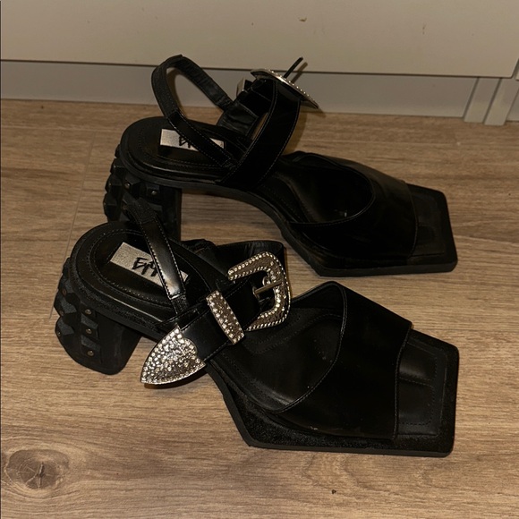 EYTYS Arizona Black leather crystal edgy sandals size 38 - Picture 7 of 8